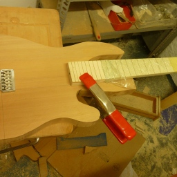 Building a guitar: Day twelve